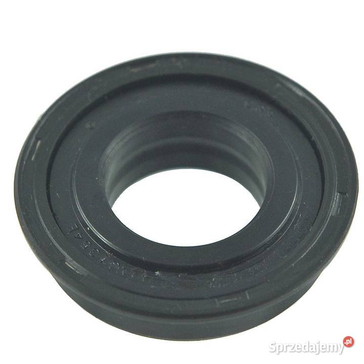 Uszczelniacz kasetowy 25 x 47 x 105012 mm Kubota sprzedam