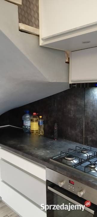 sprzątanie różnego rodzaju pomieszczeń