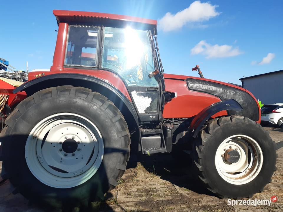 Valtra M130 traktor TUZ nieuszkodzony Zaklików