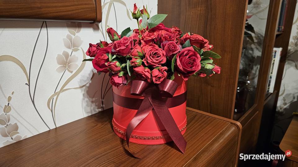 Bukiet okolicznościowy czerwony Kompozycje kwiatowe