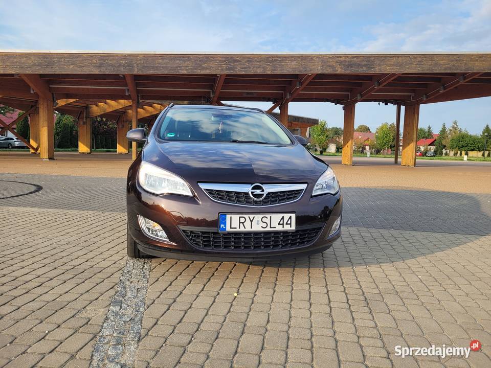 Opel Astra J Sports Tourer 150 Jahre 14 turbo Astra Dęblin