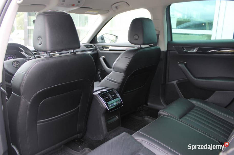 Skoda Superb 2020r Salon Skóry EL Fotele z 137952km Kraków sprzedam