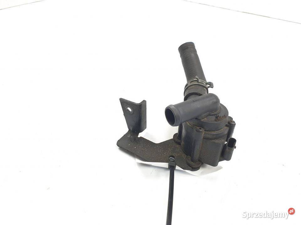 POMPA WODY AUDI A4 B8 03L965561 osobowe Lipno