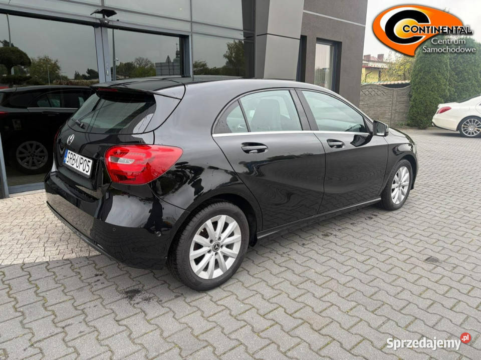 Mercedes A 180 Pierwszy właścicielbogate wielofunkcyjna kierownica