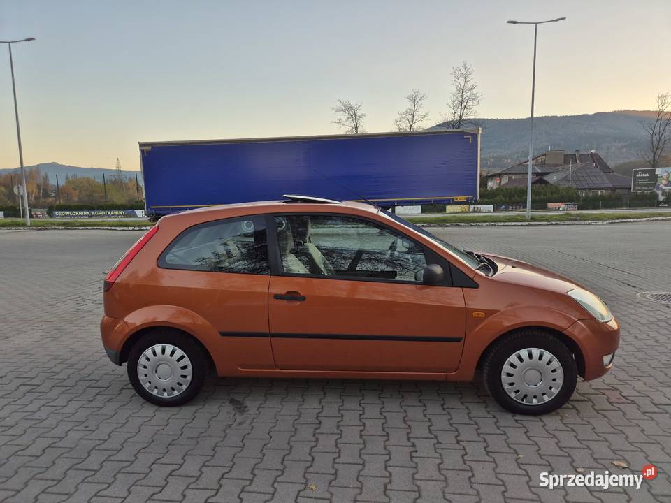 Ford Fiesta 12 benz 69 Szyberdach Długo opłaty