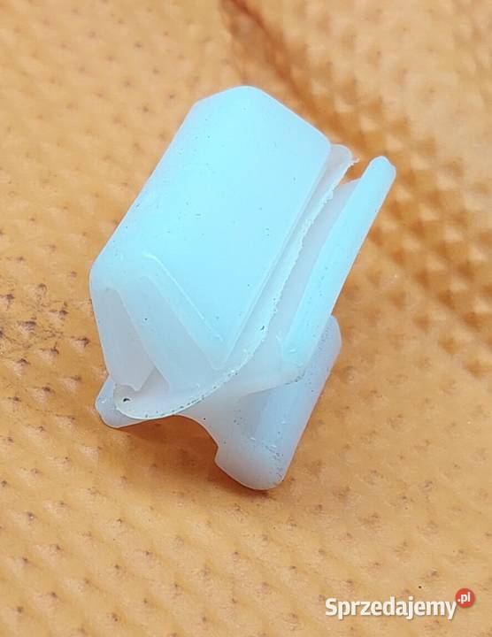 SPINKA LISTWY BOCZNA SZEROKA MERCEDES 190 W201 Mielęcin