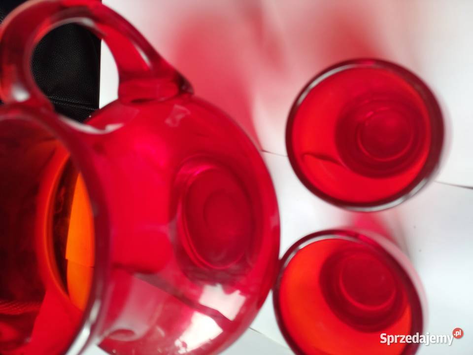 Dzbanek i kieliszki Huta Sudety PRL czerwone Wrocław