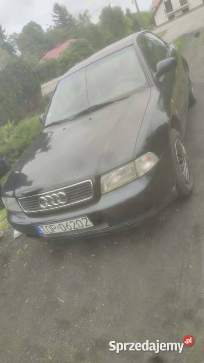 Audi A4 B5 16 Benzyna 1997r A4 Sandomierz sprzedam