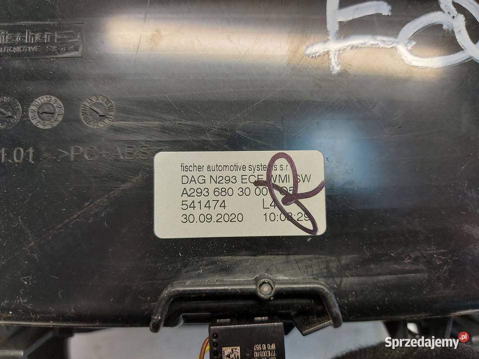 Mercedes EQC 400 W293 ŚRODKOWA KONSOLA PANEL