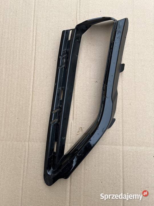 PORSCHE CAYENNE KRATKA ZDERZAKA PRAWA 9Y0807676B Międzychód sprzedam