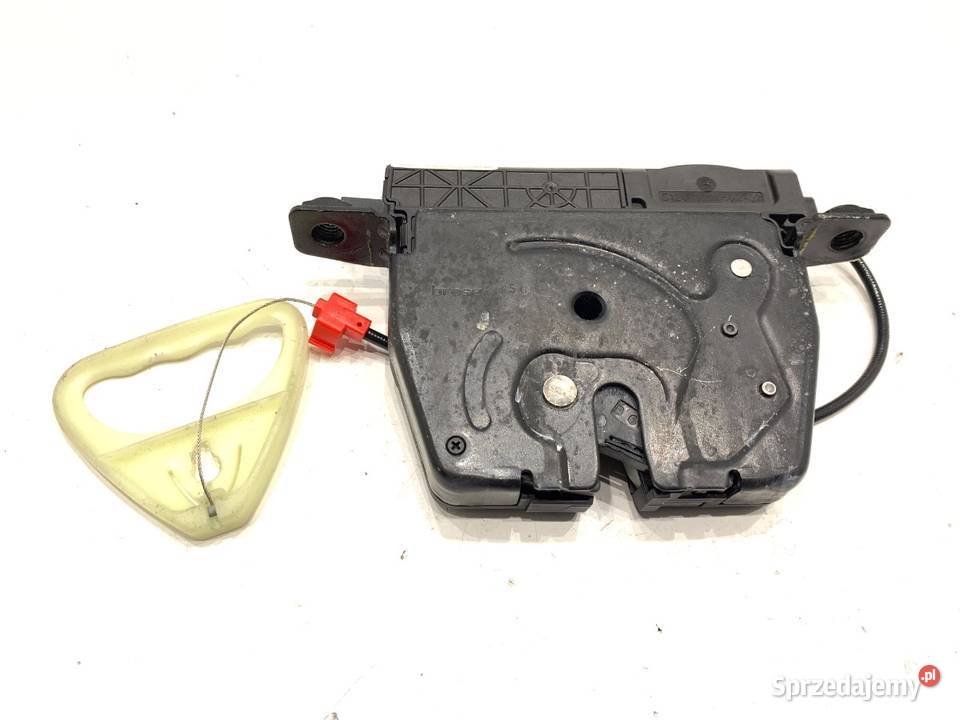 ZAMEK KLAPY TYŁ BMW F30 SedanLimuzyna 918064