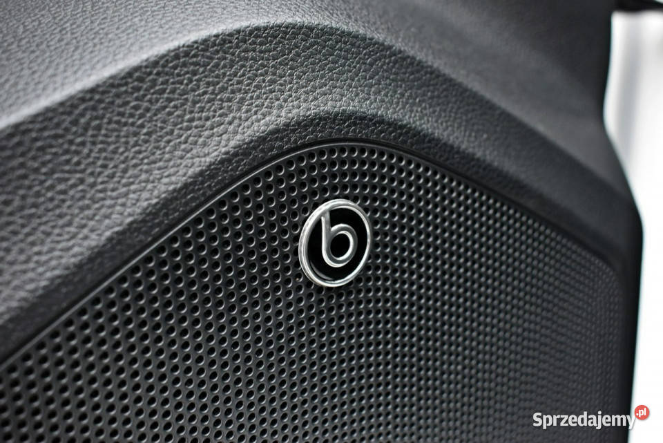 Cupra Ateca Bezwypadkowy Salon Polska Serwis ASO światła LED Łódź