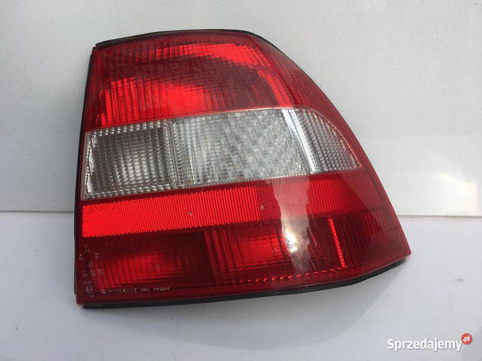 OPEL VECTRA B PRAWA LAMPA TYŁ Ostroróg