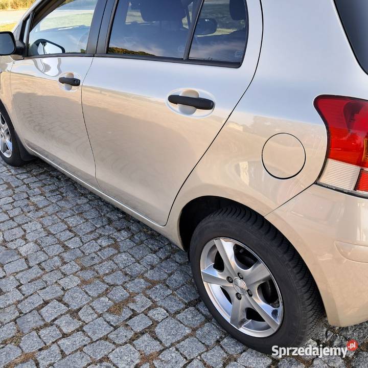 toyota yaris 133 polski salon Kalisz