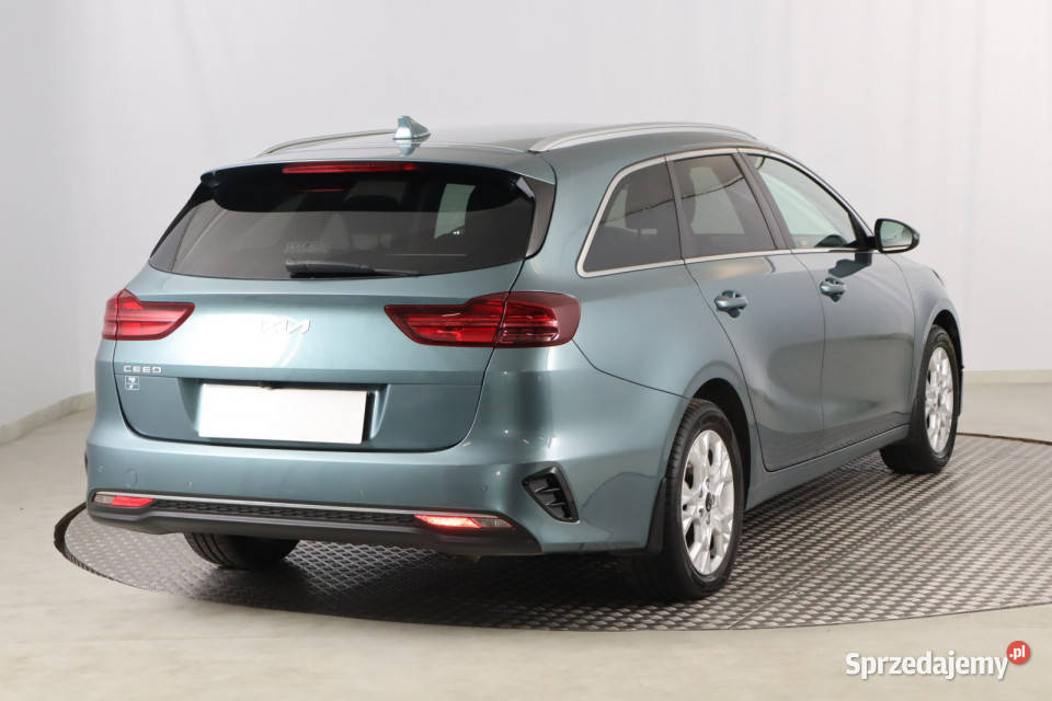 Kia Ceed 15 TGDI relingi dachowe Piaseczno