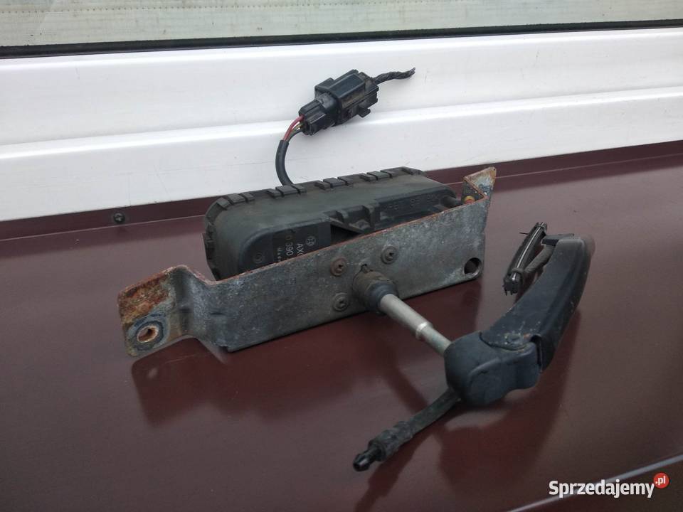 Volvo V70 II wycieraczki reflektorów lamp Sieradz