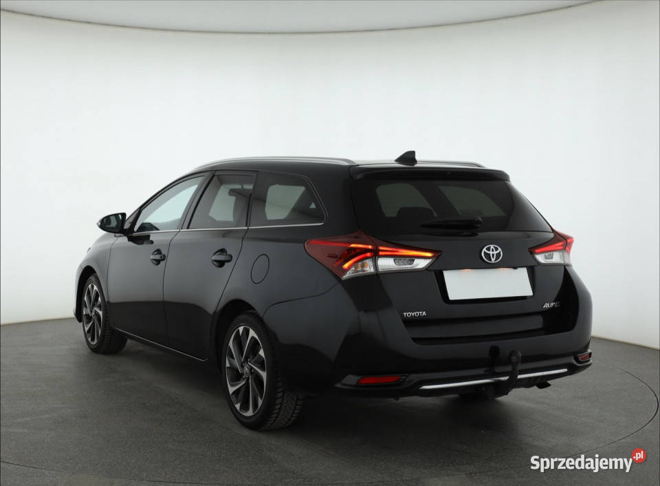 Toyota Auris 12 Ti Rok produkcji 2016
