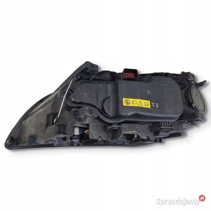 PRZEDNIA LAMPA PRAWA PRZEDNI REFLEKTOR Volvo V70 Chełm