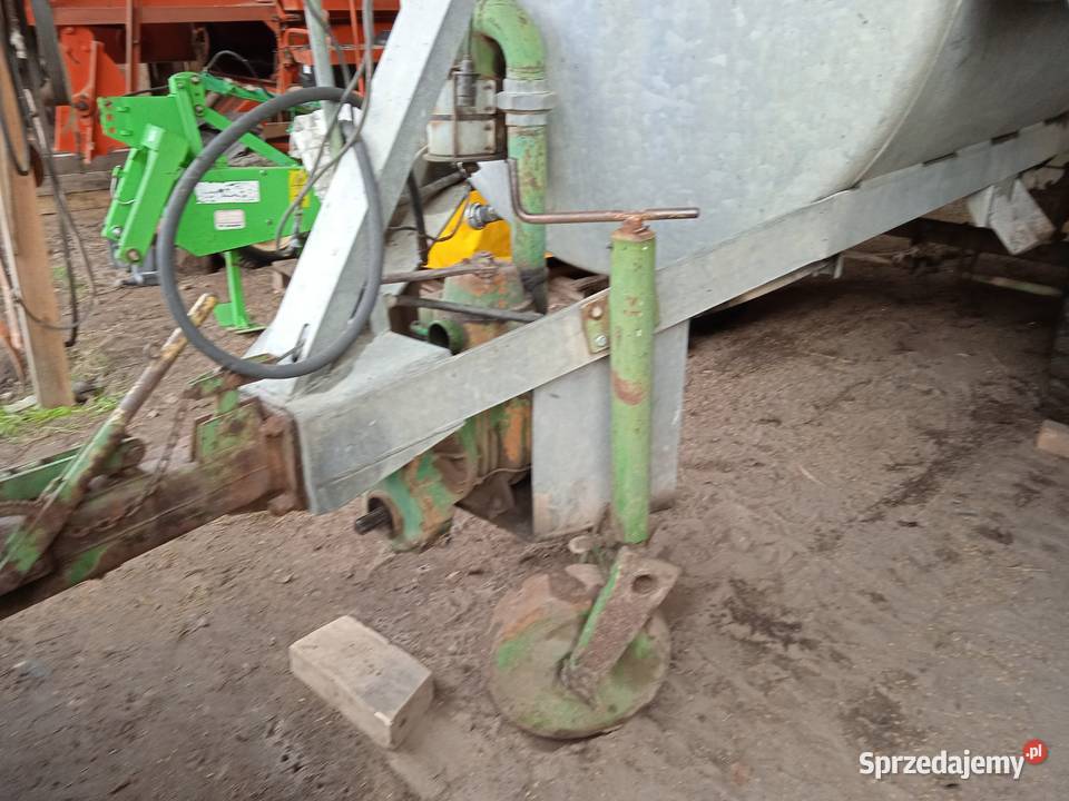 Beczka asenizacyjna 5000l nieuszkodzony Niedarczów Górny-Kolonia