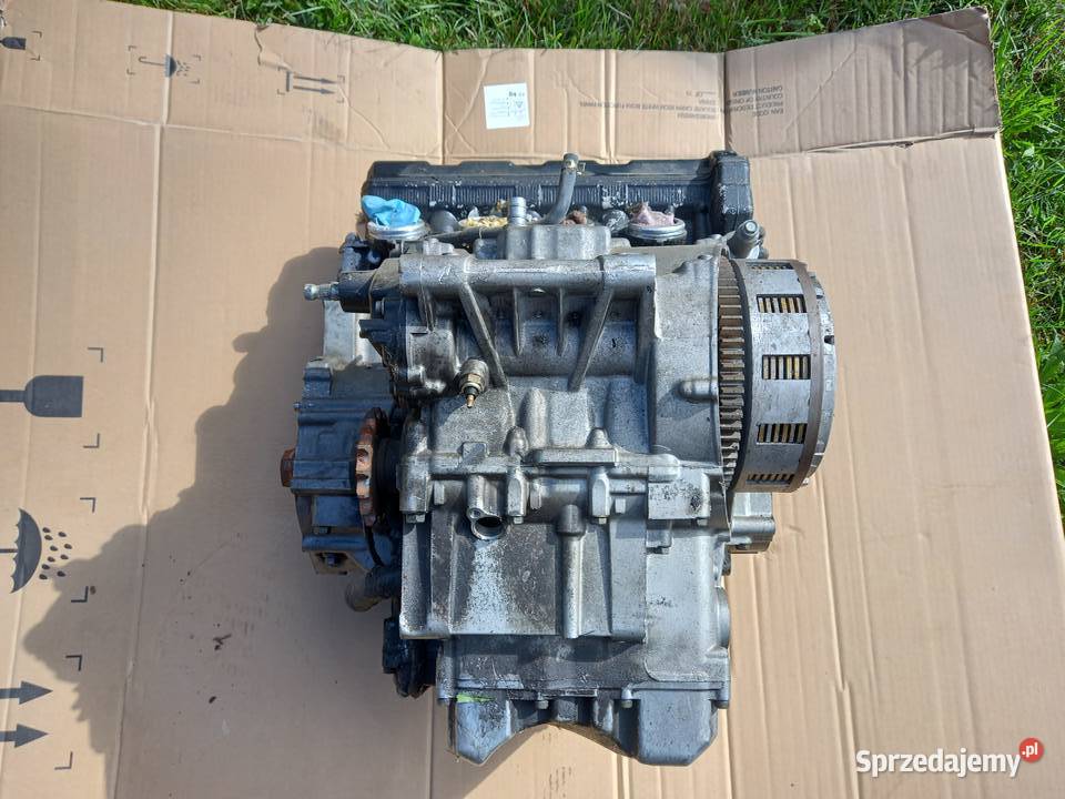 Yamaha R1 silnik 1000 3