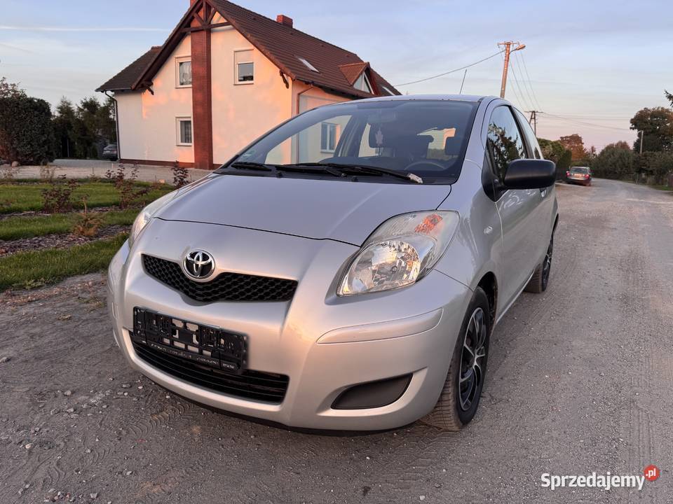 Toyota 13 benzyna super stan