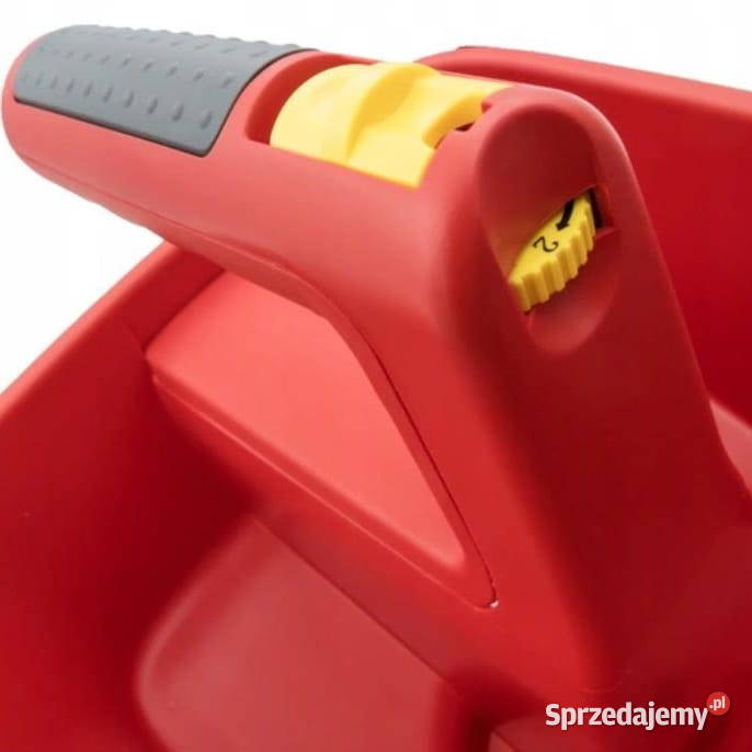 Rozsiewacz na baterie WOLFGarten WEB Tuchom