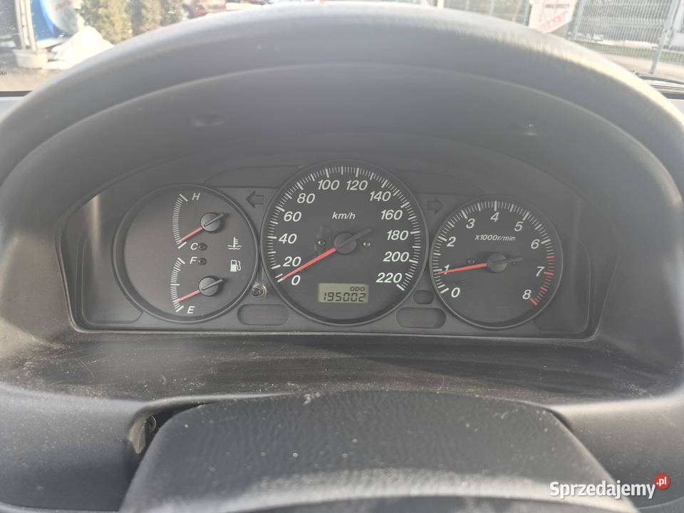 Mazda 323 f 2000 r 15 85 benzyna 323F Międzyrzec Podlaski sprzedam
