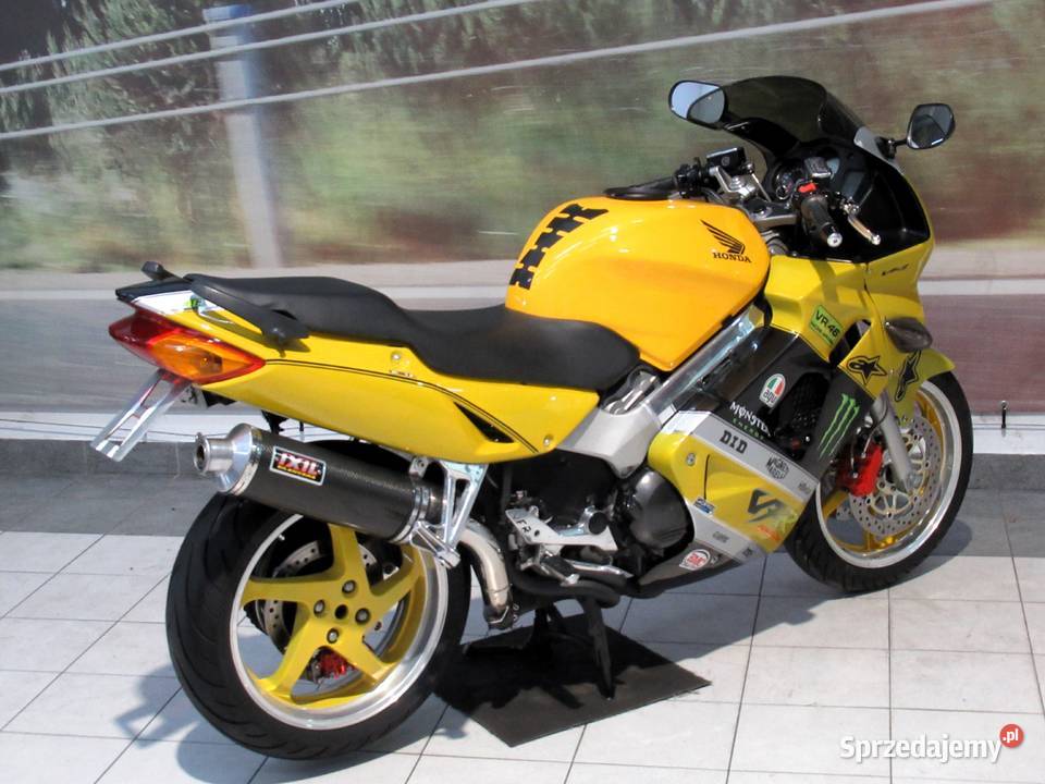 Honda VFR 800 Fi Oferuję dowóz raty