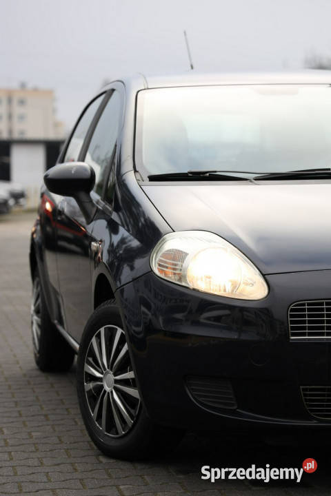 Fiat Grande Punto Actual 14 8V Actual nieuszkodzony Grande Punto śląskie Tychy