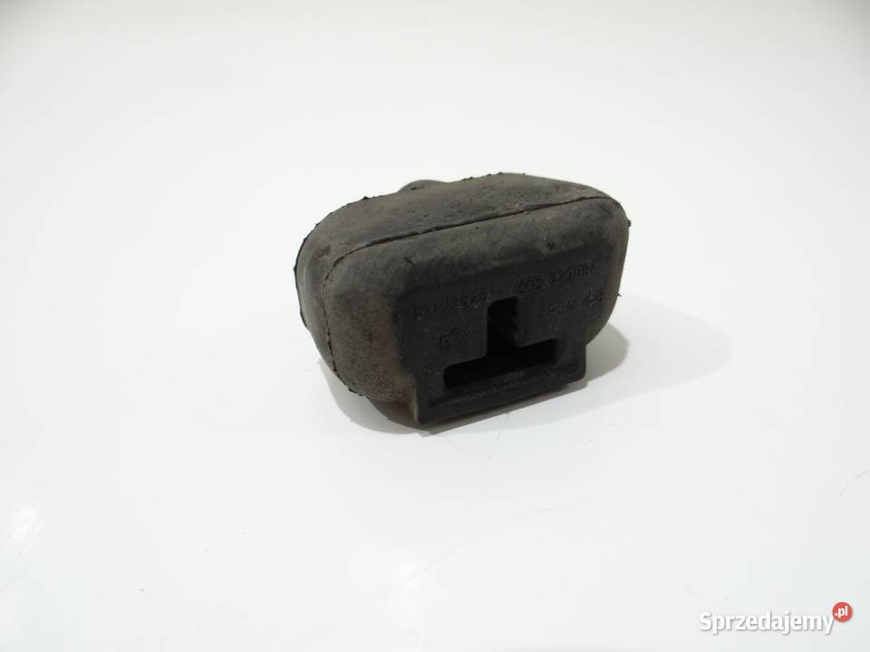 UCHWYT ŁOŻYSKO GUMOWE CHŁODNICY BMW E90 E91 Strzyżewice
