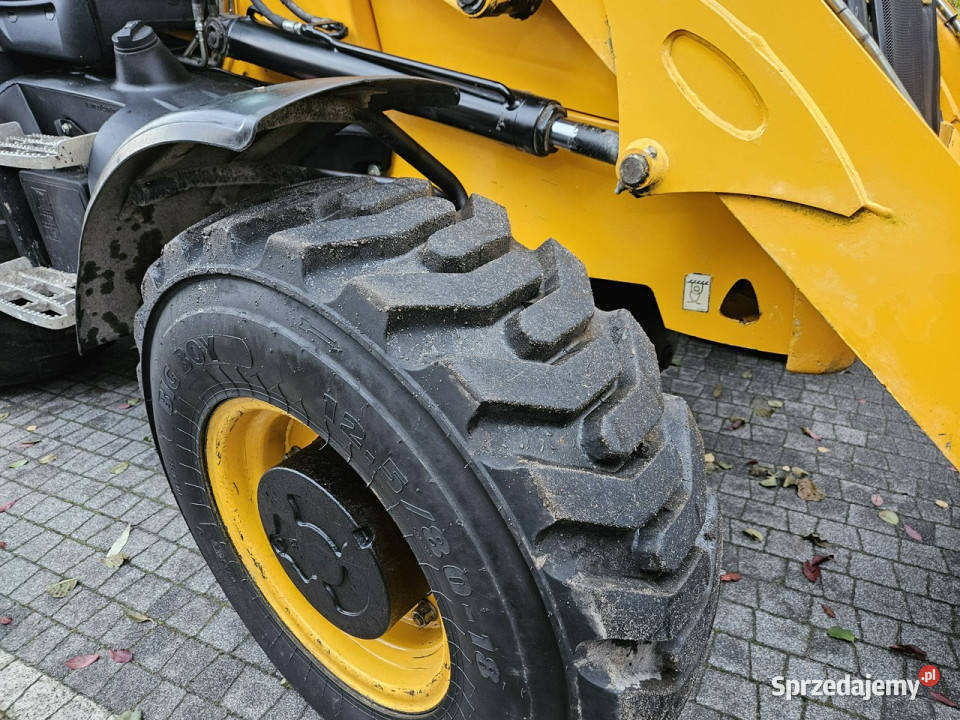 standardowa JCB 3CX Koparkoładowarka JCB 3CX AEC Skępe