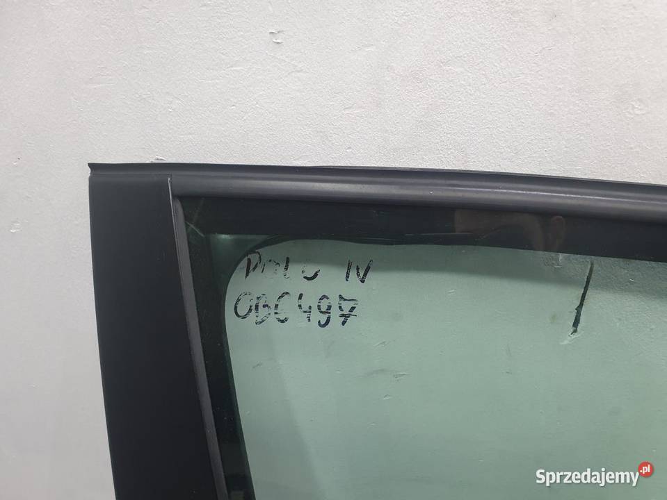 DRZWI KOMPLETNE PRAWY PRZÓD VOLKSWAGEN POLO 6Q sprzedam