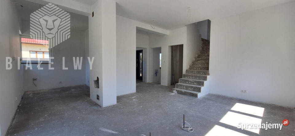 Dom szeregowy 19248m2 Długa Kościelna Powstania