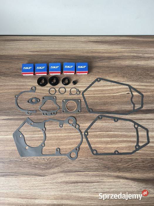 NOWY KOMPLET ŁOŻYSKA SKF USZCZELNIACZE USZCZELKI Uszczelki silnika i osprzętu