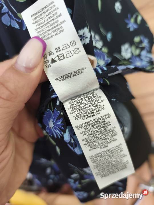 Śliczna bluzka crop top w kwiatki Primark Chełm