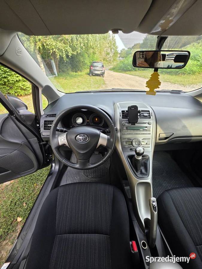 Toyota Auris 16 VVTi Premium 2009 180 000 salon manualna Kielce