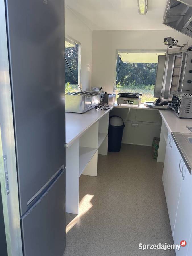 Przyczepa gastronomiczna pod kebab 35m wynajem Luboń