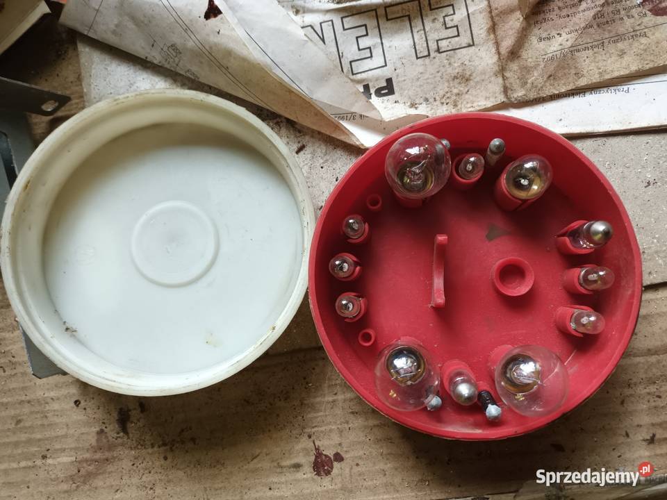 Zapas żarowek samochodow PRL zabytek F126p F125p osobowe Kraków