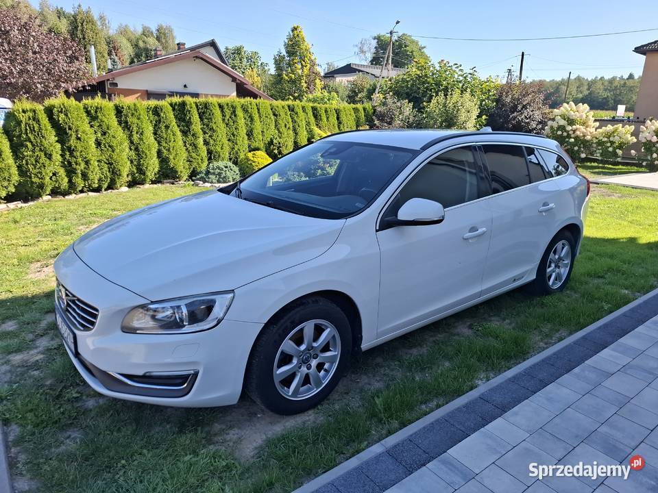 Volvo v60 lift ekonomiczny serwisowany zadbany sprzedam
