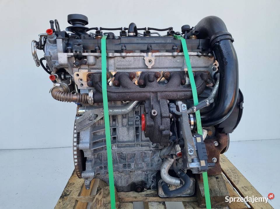 SILNIK Volvo C70 II 24 D5 179 0513r D5244T8 Rudka