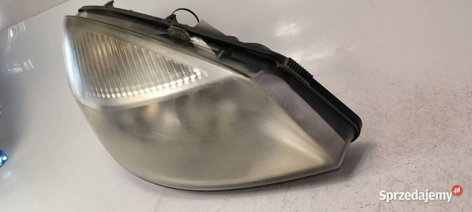 LAMPA PRAWA PRZÓD RENAULT SCENIC II osobowe Lipno