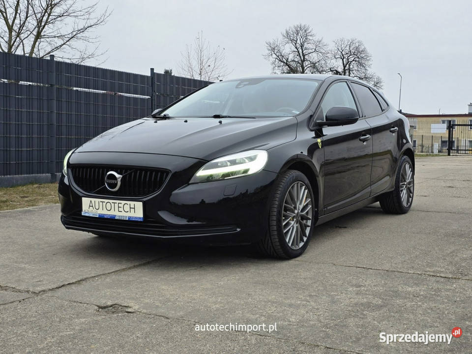 Volvo V40 ledRDesignBezwypadkowy II 2012 4/5 Białogard sprzedam