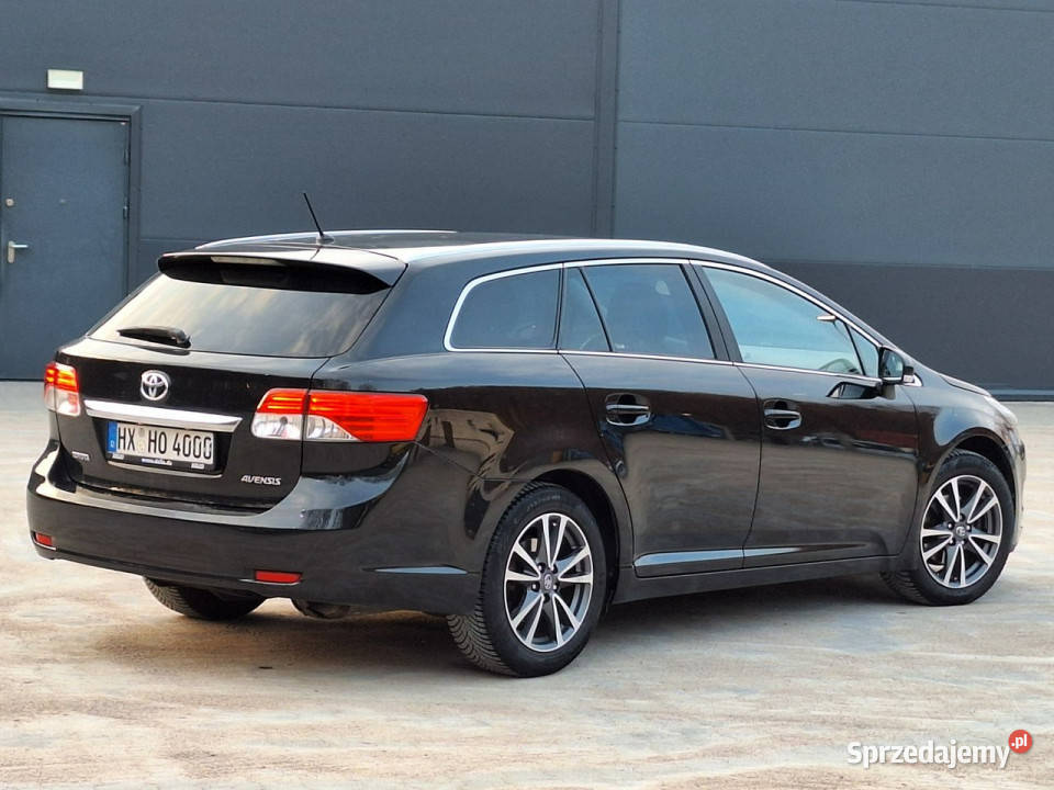 Toyota Avensis 18VVTi benzyna Kamera cofania lakier metallic Olsztyn