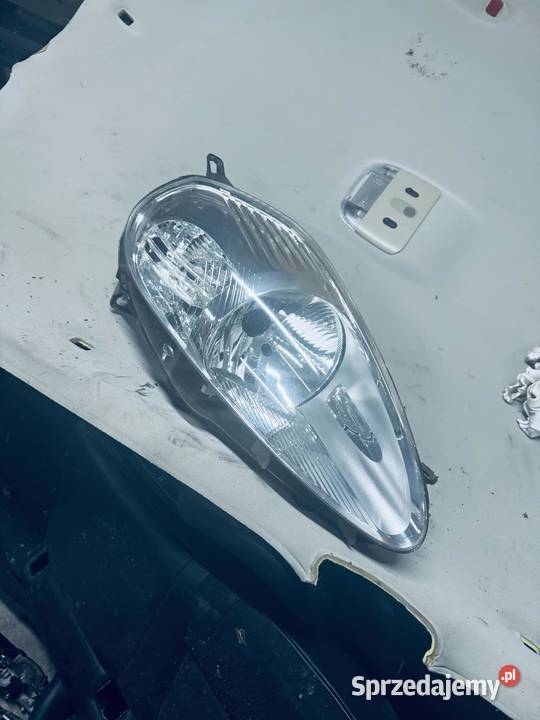 Fiat grande lampa przednie Czerwonak