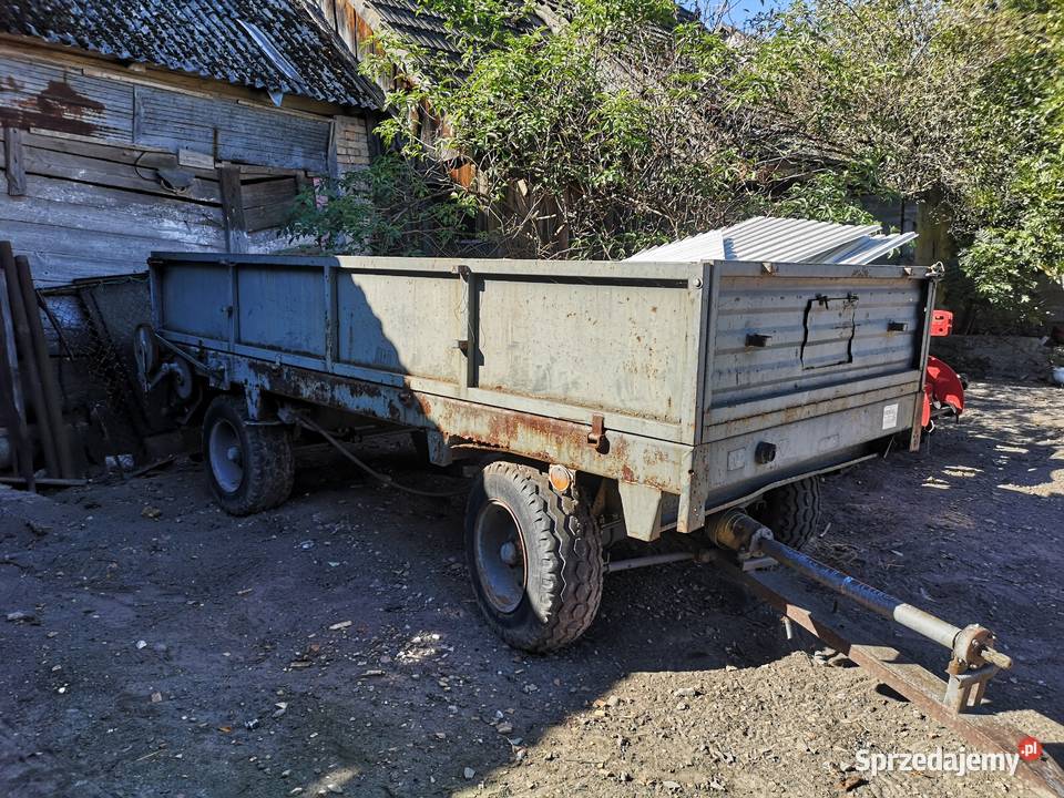 Rozrzutnik obornika 4t nieuszkodzony Rozrzutniki obornika sprzedam