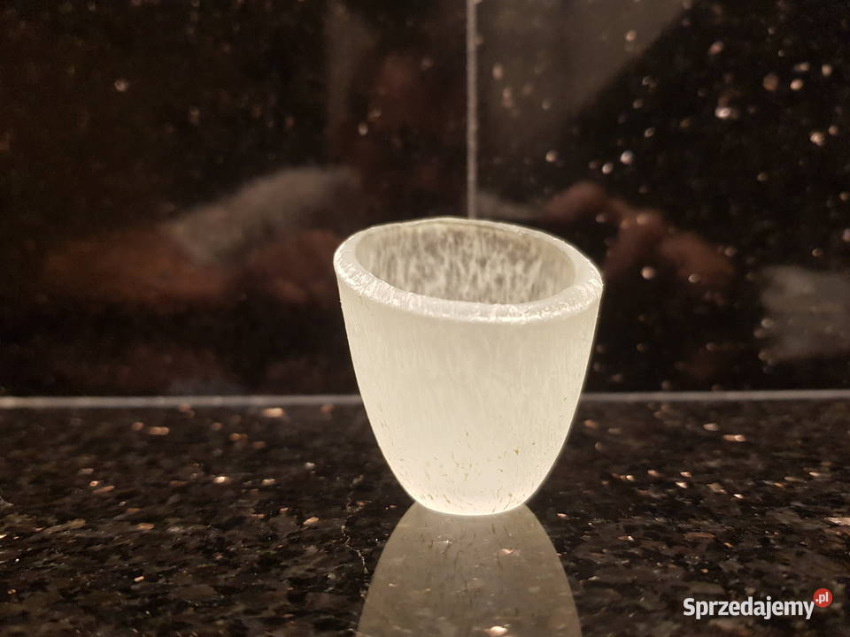 Klosz do lampy stożek BIAŁY otwór 10mm na G4