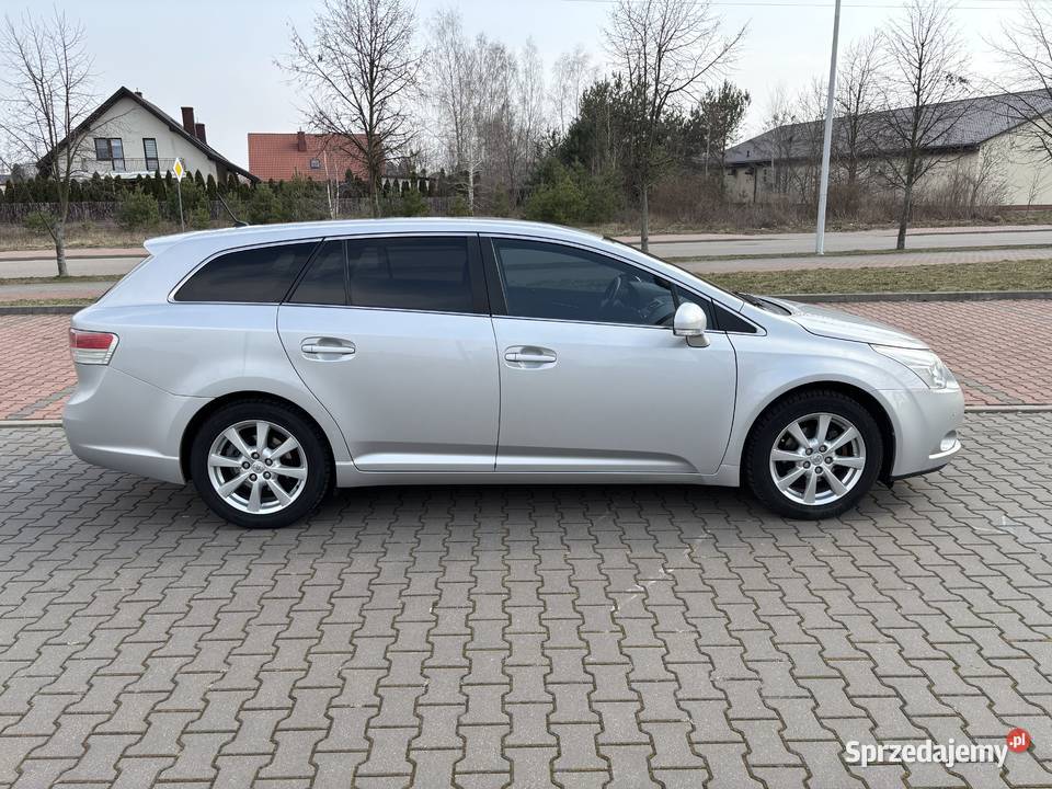 Toyota Avensis t27 18 benzyna 2009r aluminiowe felgi Ostrołęka