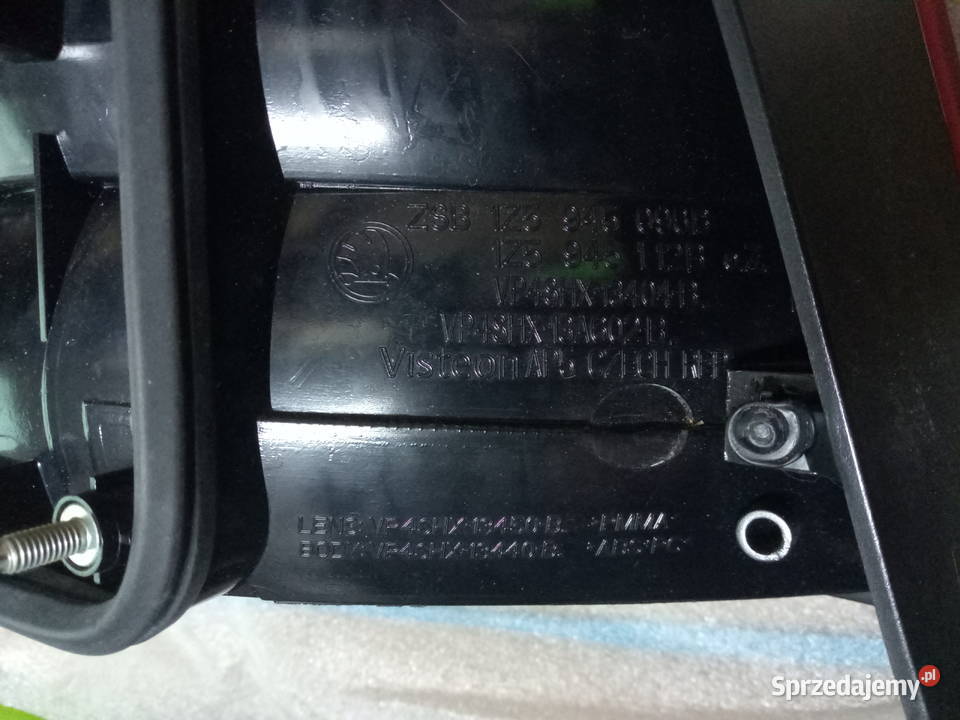 skoda Octavia II lift hatchback lampa prawa Marki sprzedam