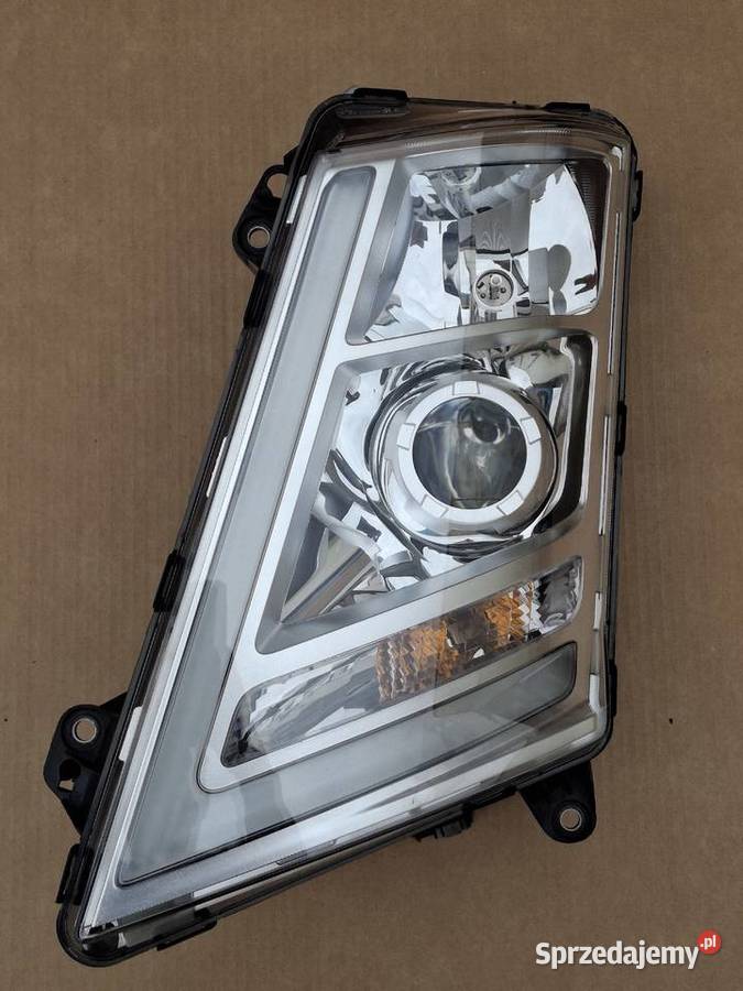 VOLVO FH4 FH 4 REFLEKTOR PRAWY BIXENON LAMPA Bieleń
