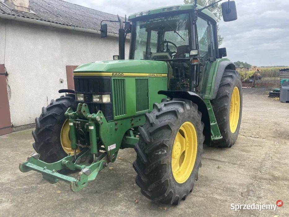 John Deere 6600